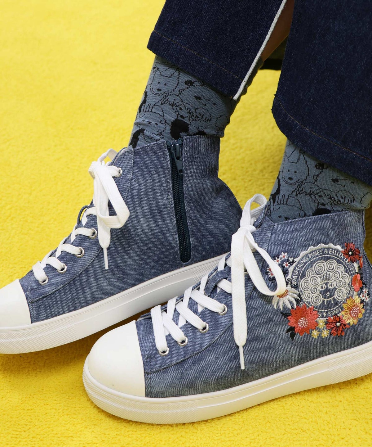 エンブレム風スカラーちゃん刺繍 ハイカットスニーカー-11
