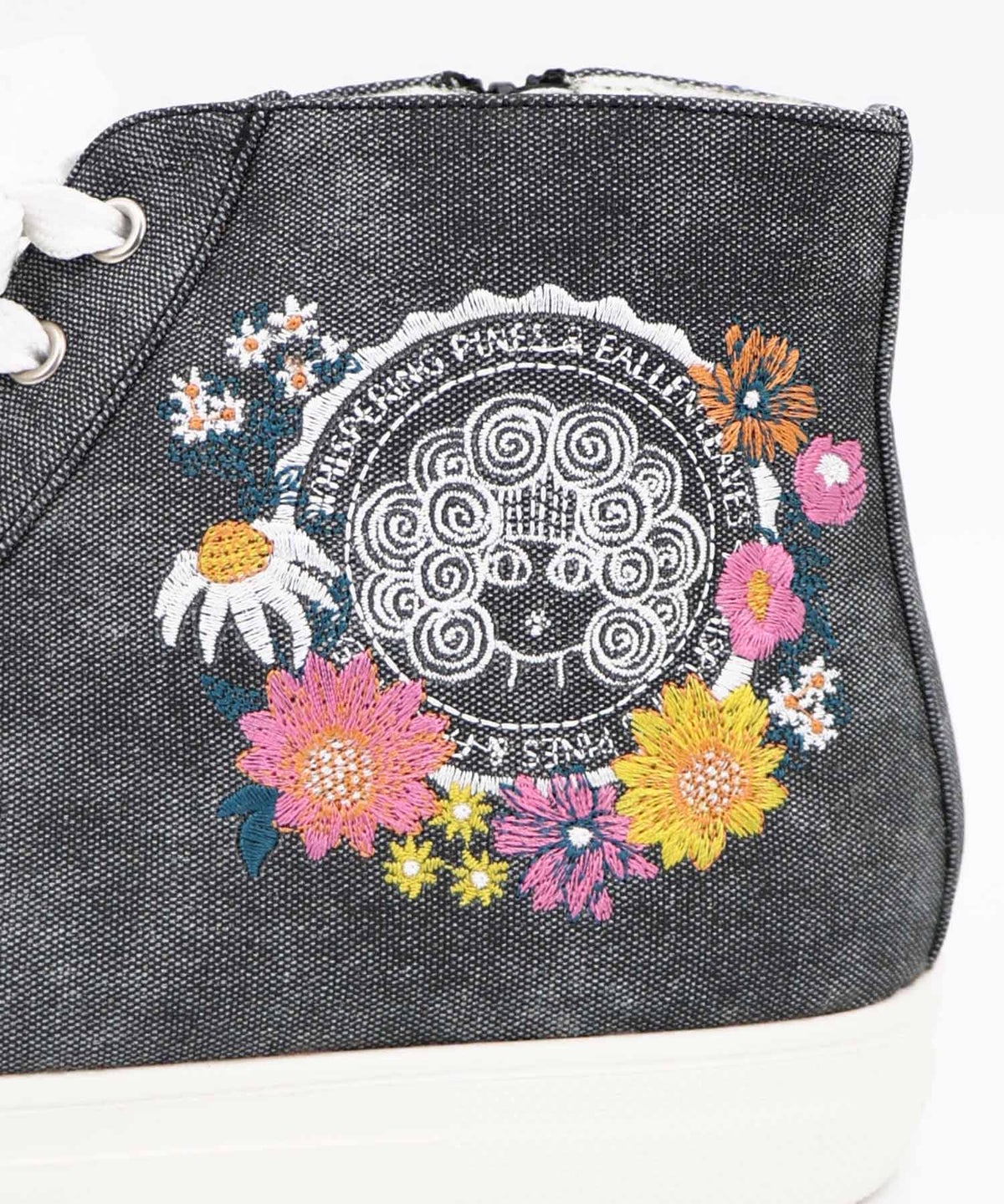 エンブレム風スカラーちゃん刺繍 ハイカットスニーカー-16