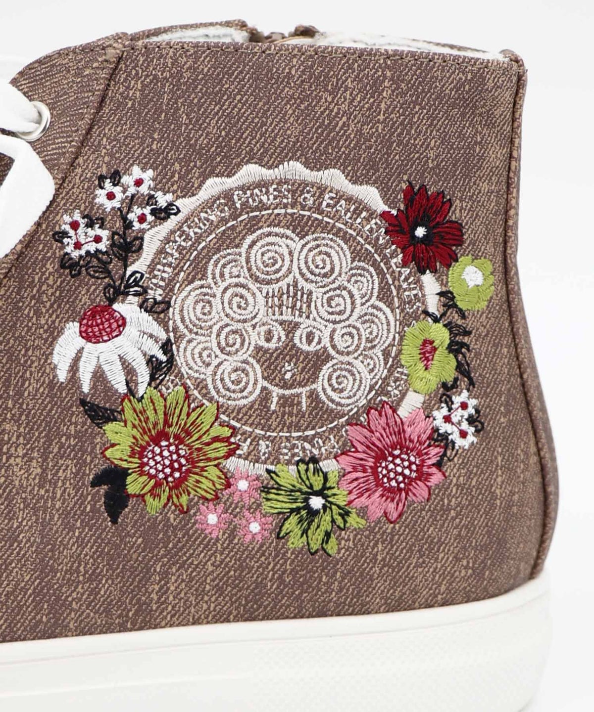 エンブレム風スカラーちゃん刺繍 ハイカットスニーカー-22