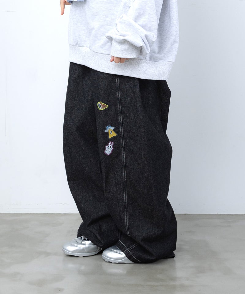 シールぺたぺた風プリント デニムパンツ-13