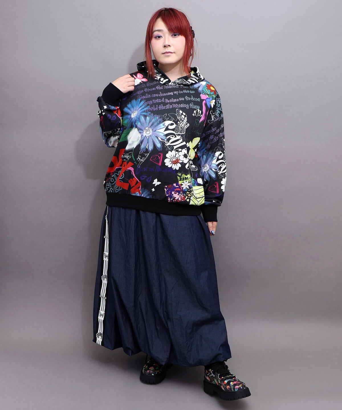 スカラーPOP総柄 フード付きパーカー-4